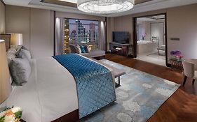 Mandarin Oriental,